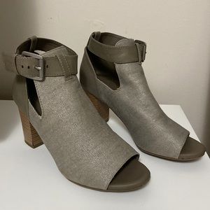 Taupe Heels w/ memory foam soles